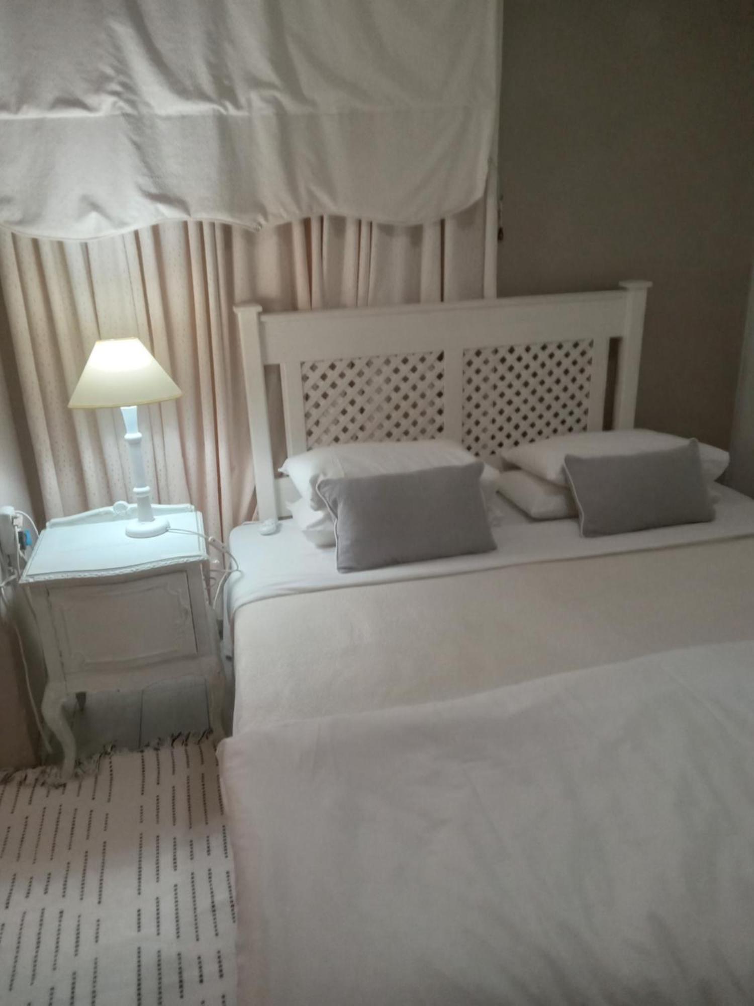 Emerald Guest House Springs Kültér fotó