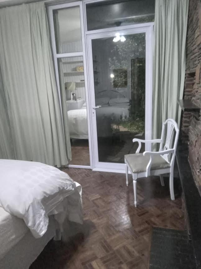 Emerald Guest House Springs Kültér fotó