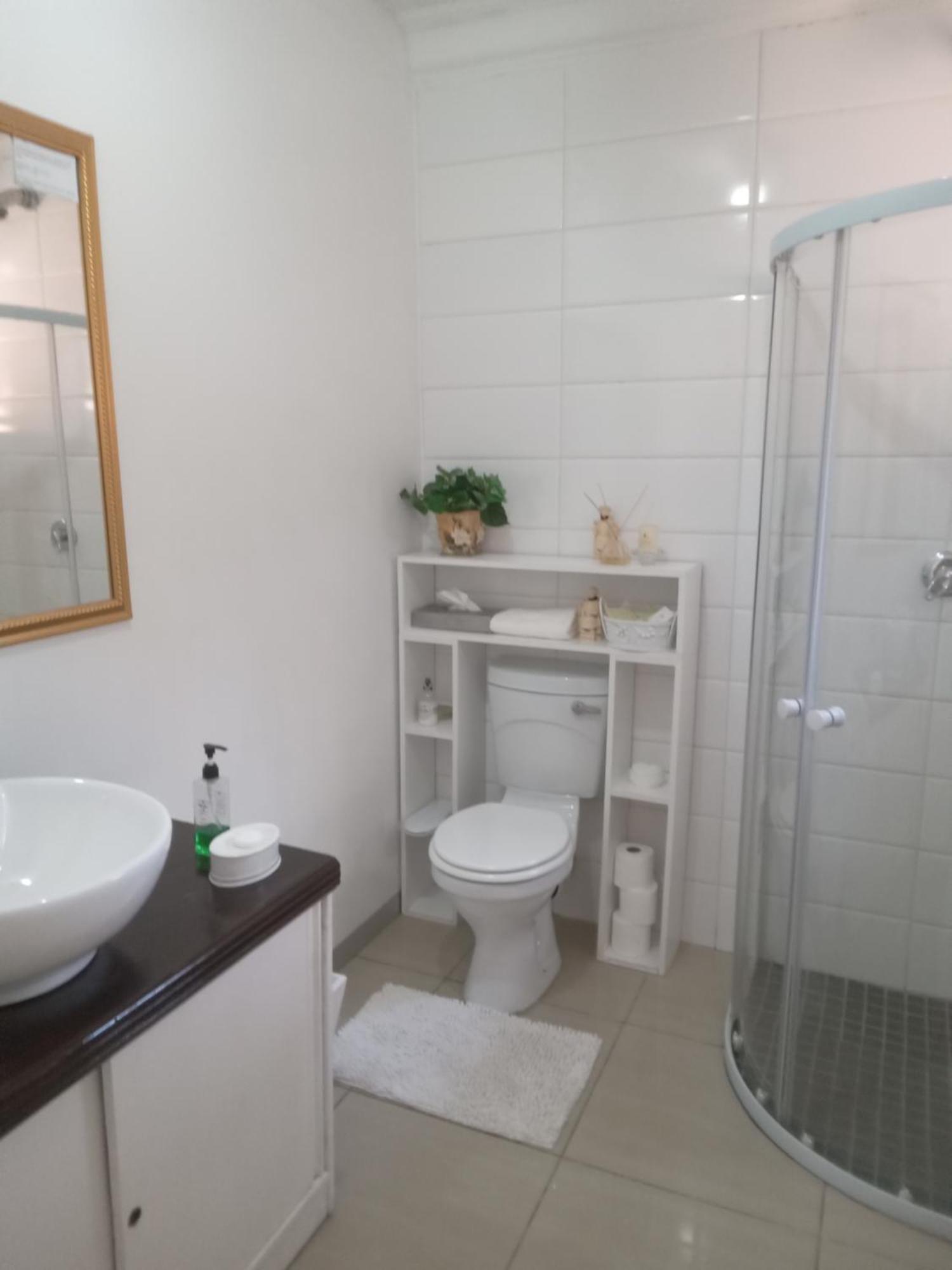 Emerald Guest House Springs Kültér fotó